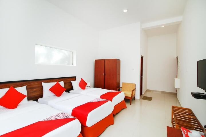 Room 5 of 14