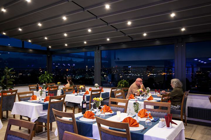 Terrace/Patio 66 of 68