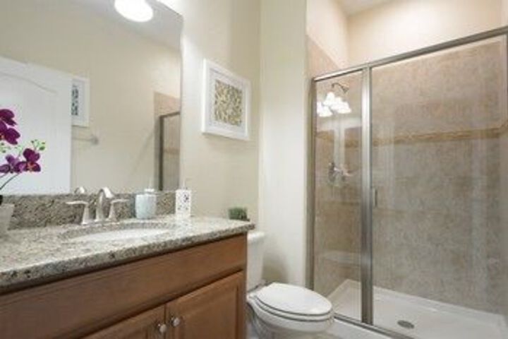 Room 4 of 20