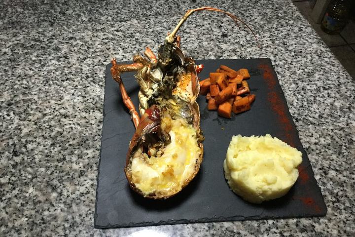 Dining 58 of 108