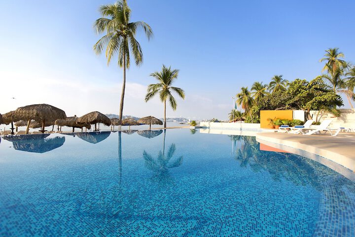 Pools & Facilities