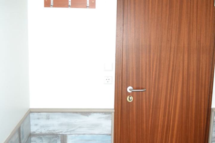 Room 30 of 66