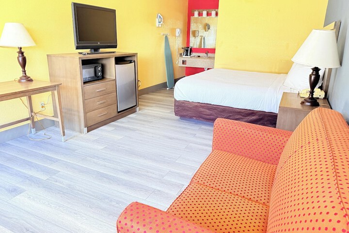 Room 7 of 30