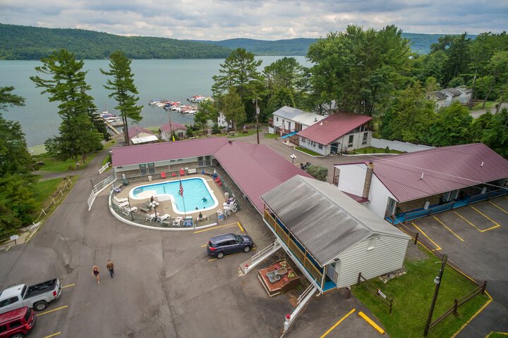 Hotel 74 of 83