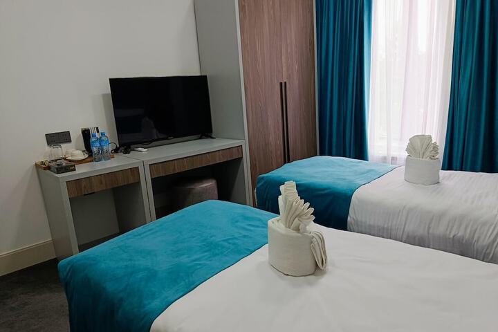 Room 5 of 31