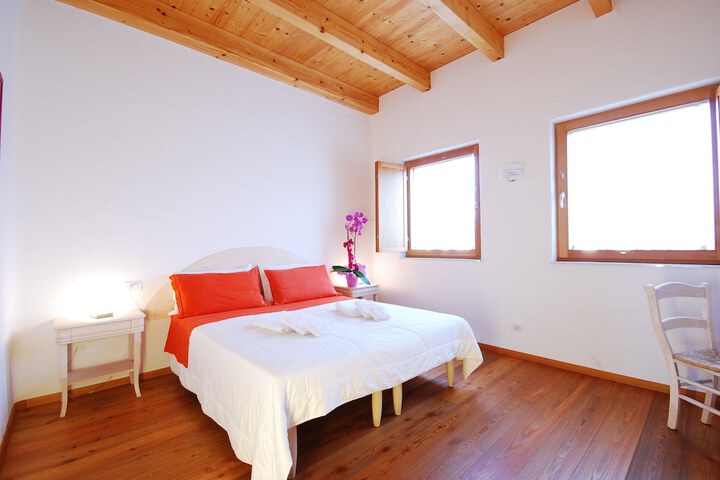Room 6 of 29
