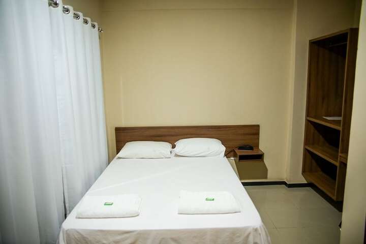 Room 12 of 27