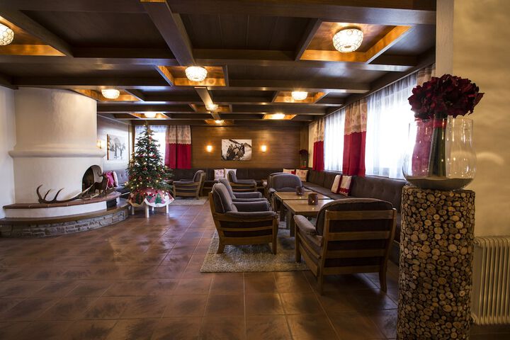 Hotel Interior 4 of 64
