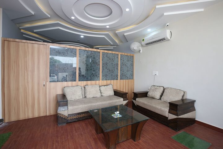 OYO 42991 Mehra Dhaba
