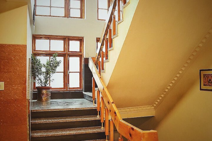 Room 10 of 23