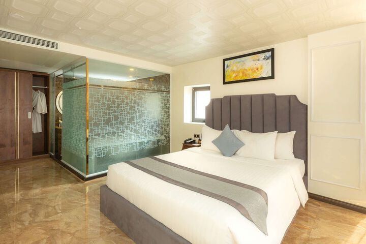 Room 20 of 121