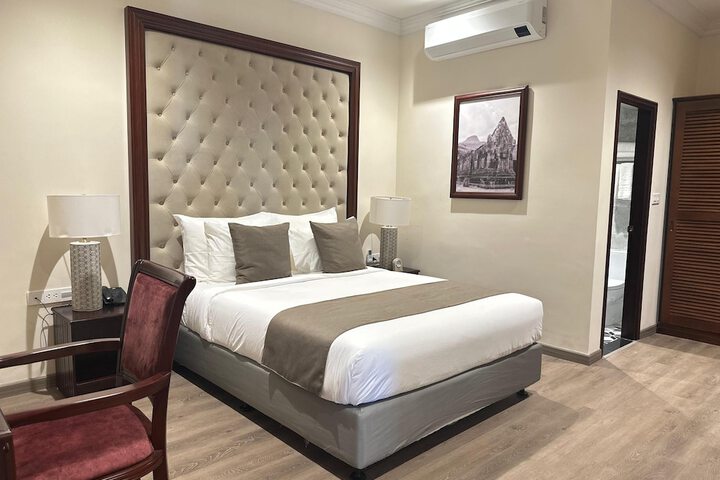Room 36 of 99