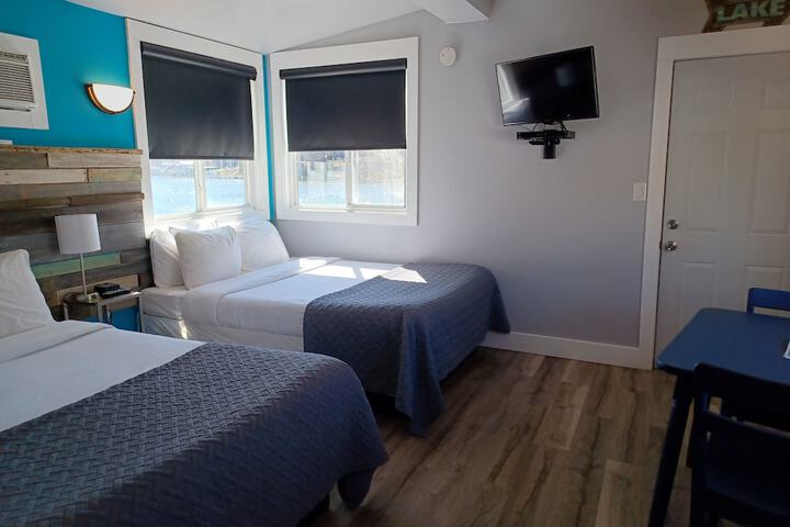 2 Queen Beds Connecting Rooms Lakeside (26 of 50)