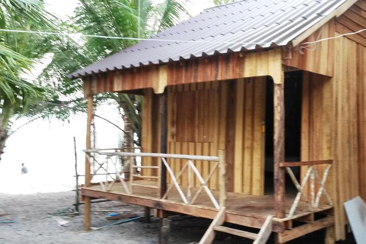 Room 2 of 6