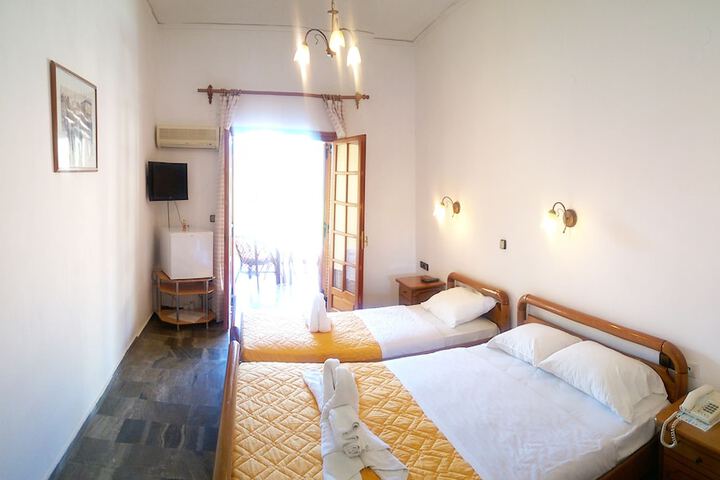 Room 9 of 22