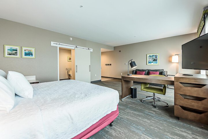 Room 16 of 94