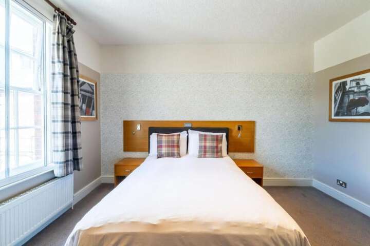 Room 3 of 23