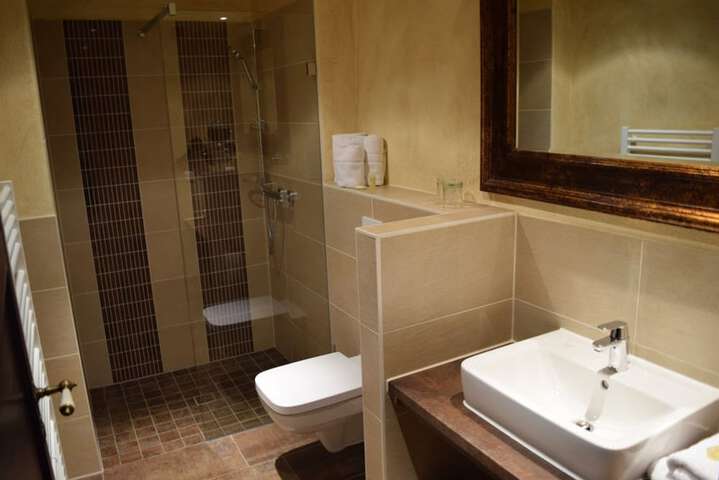 Clean Restrooms