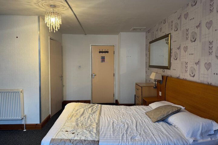 Room 63 of 156