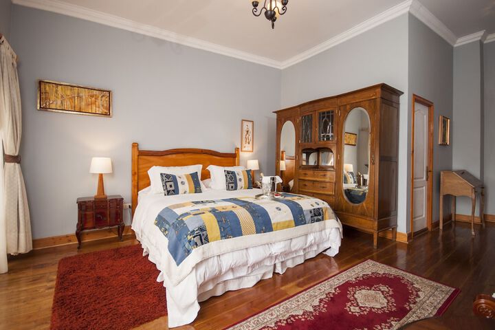 Room 10 of 38