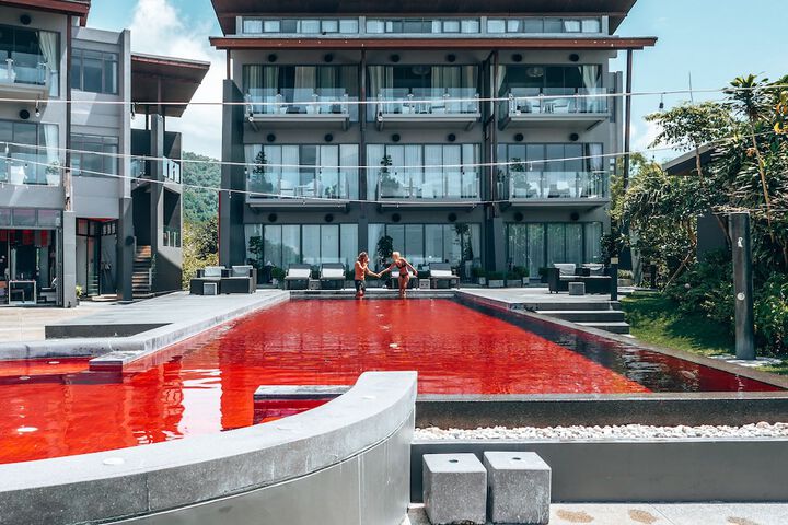 Pool 81 of 199