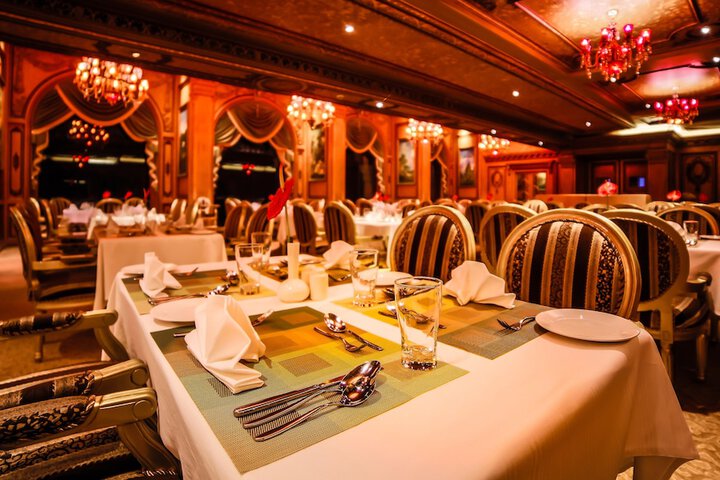 Dining 96 of 120