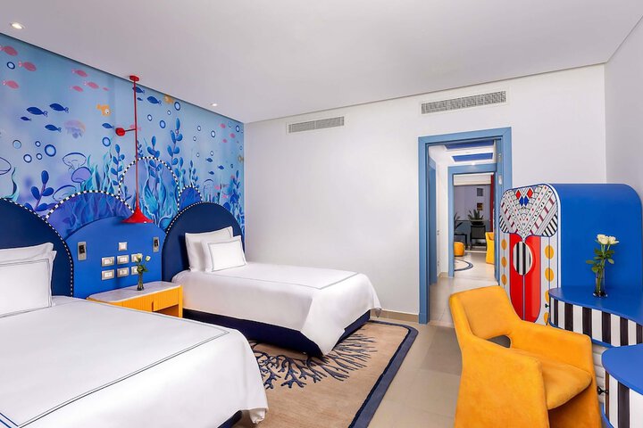 Room 45 of 180