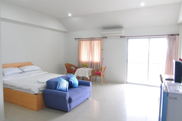 Room 18 of 21