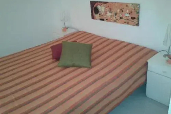 Room 3 of 8