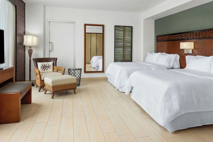 Room 28 of 114