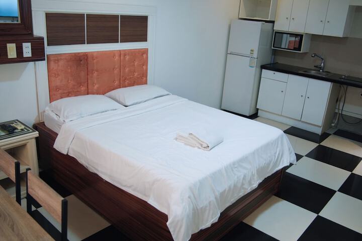 Room 26 of 127
