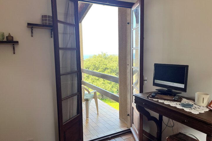 Room 7 of 31