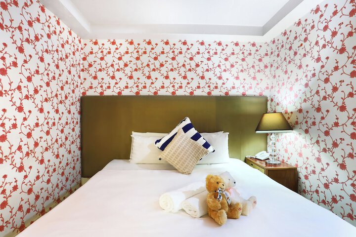 Room 7 of 70