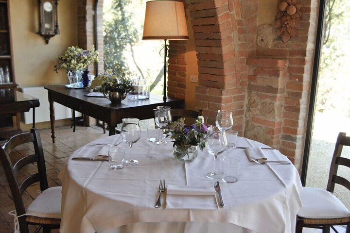 Dining 86 of 123