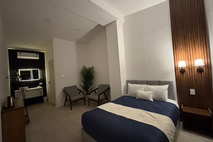 Room 3 of 25