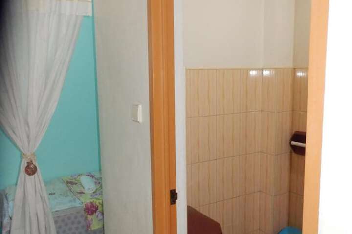 Room 33 of 63