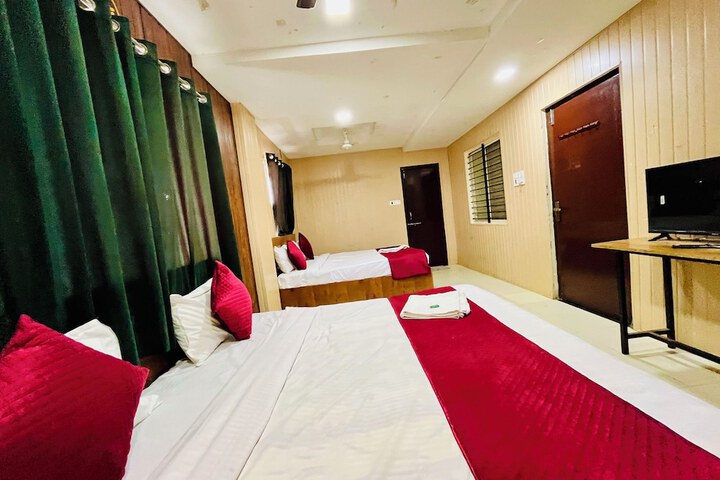 Room 18 of 27