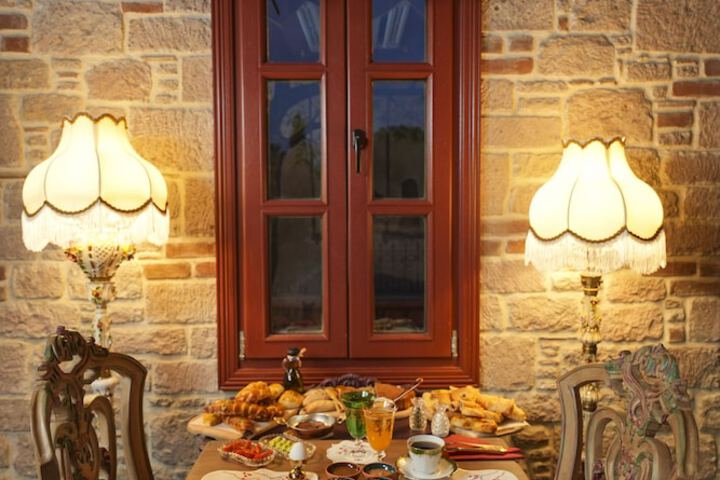 Breakfast/Coffee Service 110 of 171