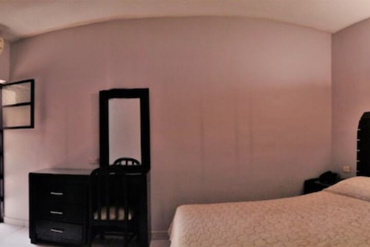 Room 7 of 37