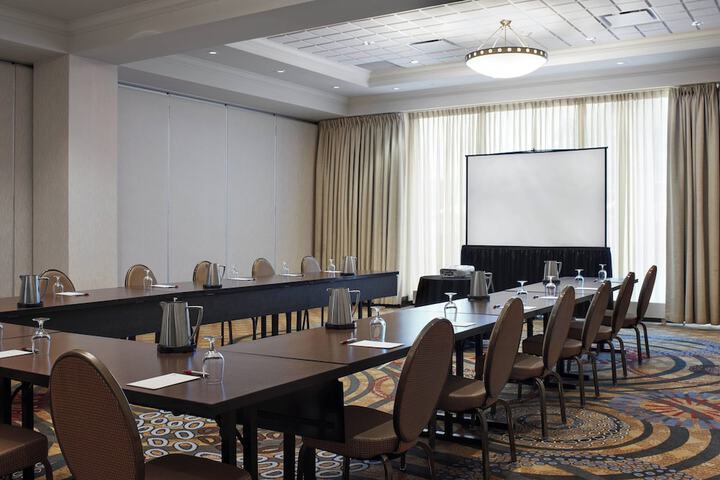 Meeting facility