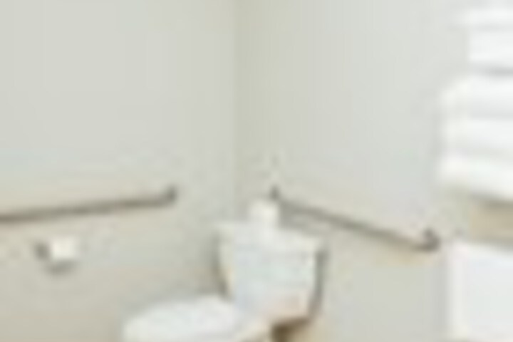 Room 104 of 141