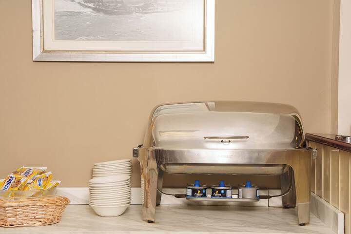 Breakfast/Coffee Service 51 of 89