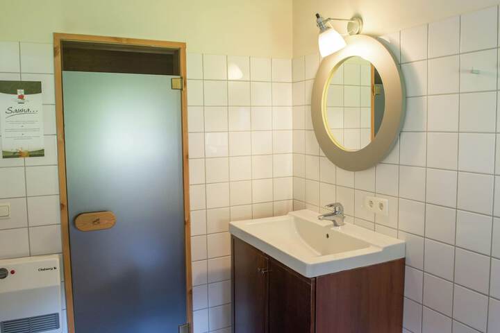 Room 15 of 40