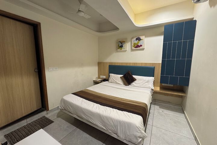 Room 30 of 55