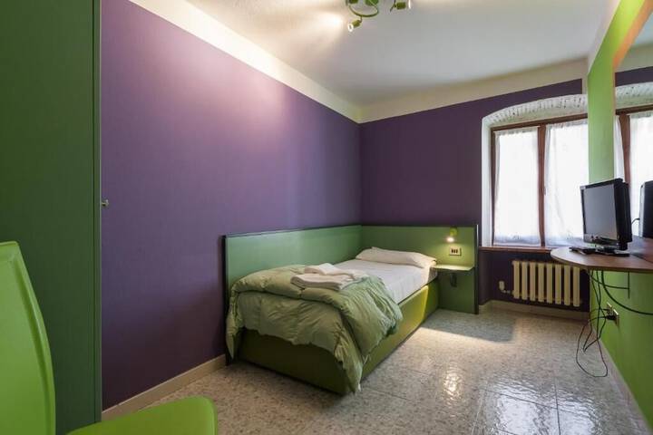 Room 10 of 51