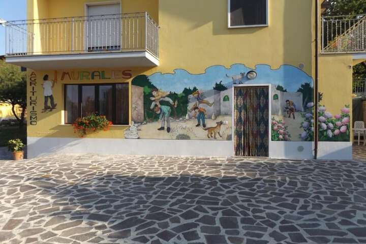 Hotel 6 of 25