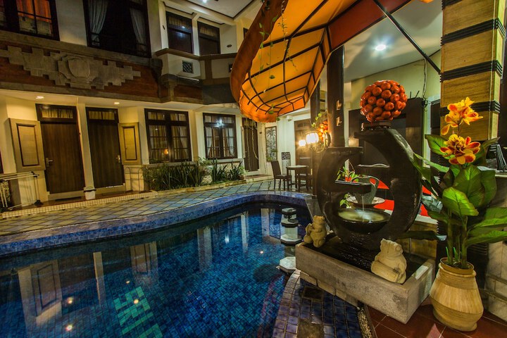 Pool 37 of 58