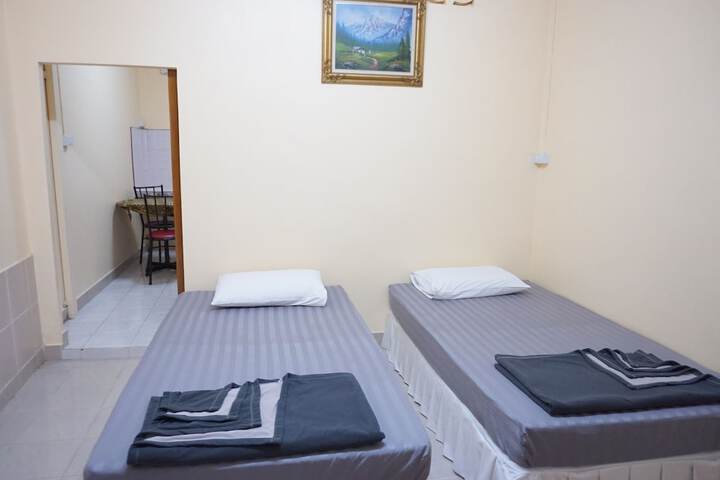 Room 14 of 44