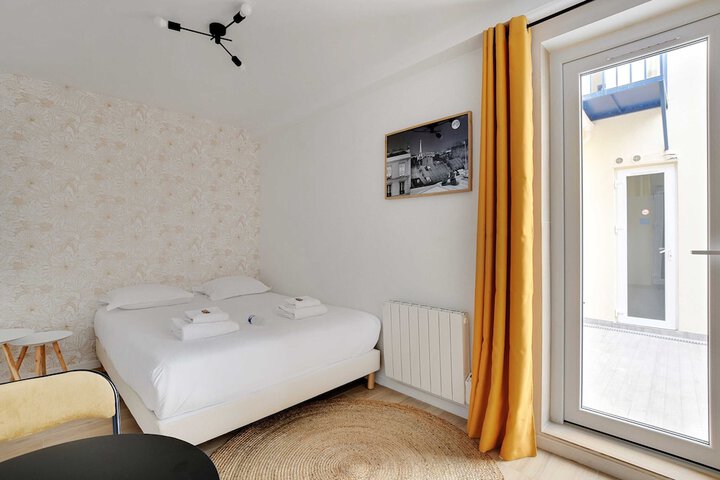 Room 27 of 92