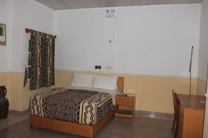 Room 7 of 29